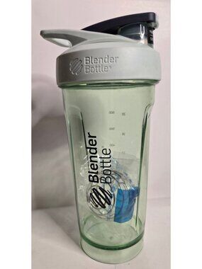 Blender Bottle 28oz Strada Tritan Shaker Iceberg Colorway Portable Protein